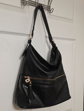 Black Leather Hobo Shoulder Bag With Braid Details